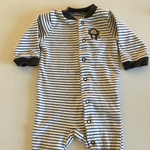 Monkeys! Four Sleep and Play outfits (3 & 6 mos) - Picture 4 of 11